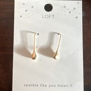 Gold tear drop earrings